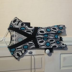 Dress shirt, ties in back, medium